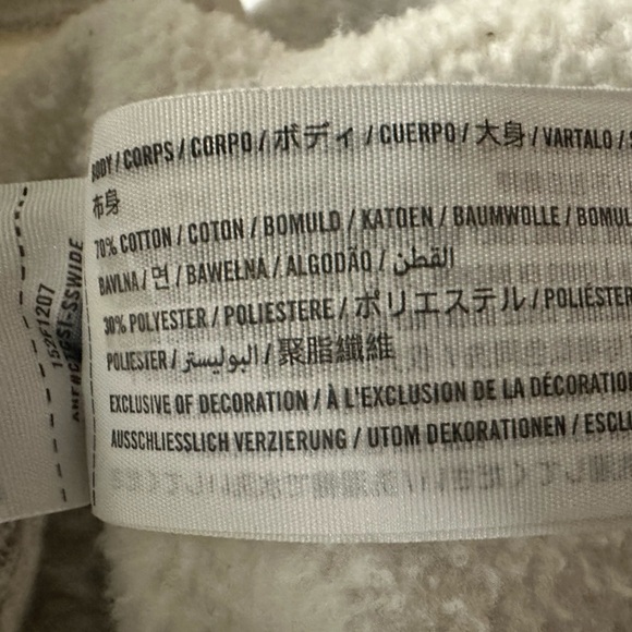 Abercrombie and Fitch Crewneck Sweatshirt Size Small - Picture 4 of 8